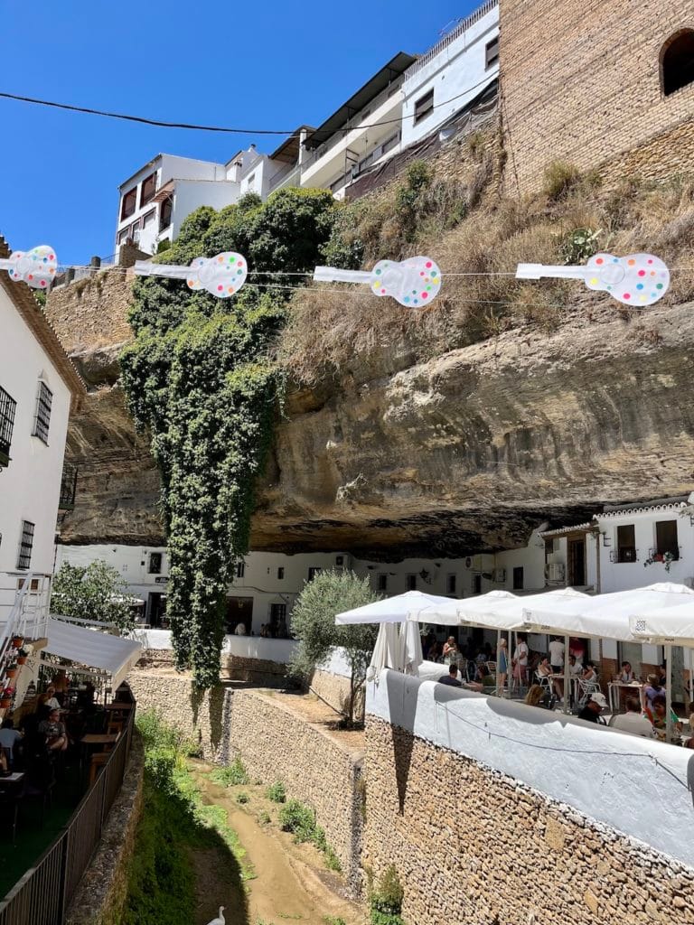 Setenil de las Bodegas